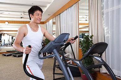 《刺客信条：起源》主角呼吁育碧把故事讲下去